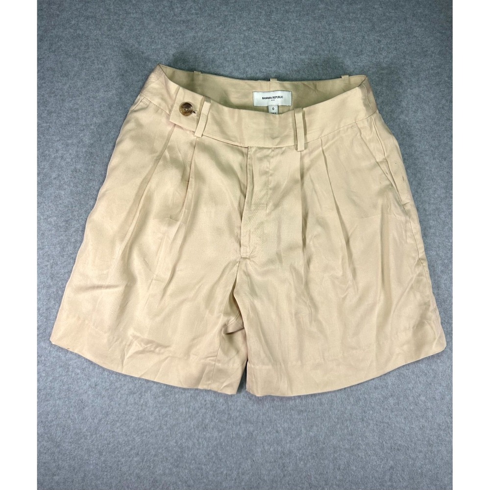 Stain* Banana Republic Shorts Women 0 Beige Lyocell Pockets Pleated Front Career